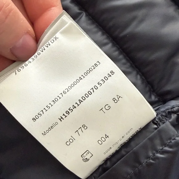 Moncler authentic Liane Gilet navy blue fitted girls down vest size 8A - Picture 10 of 10